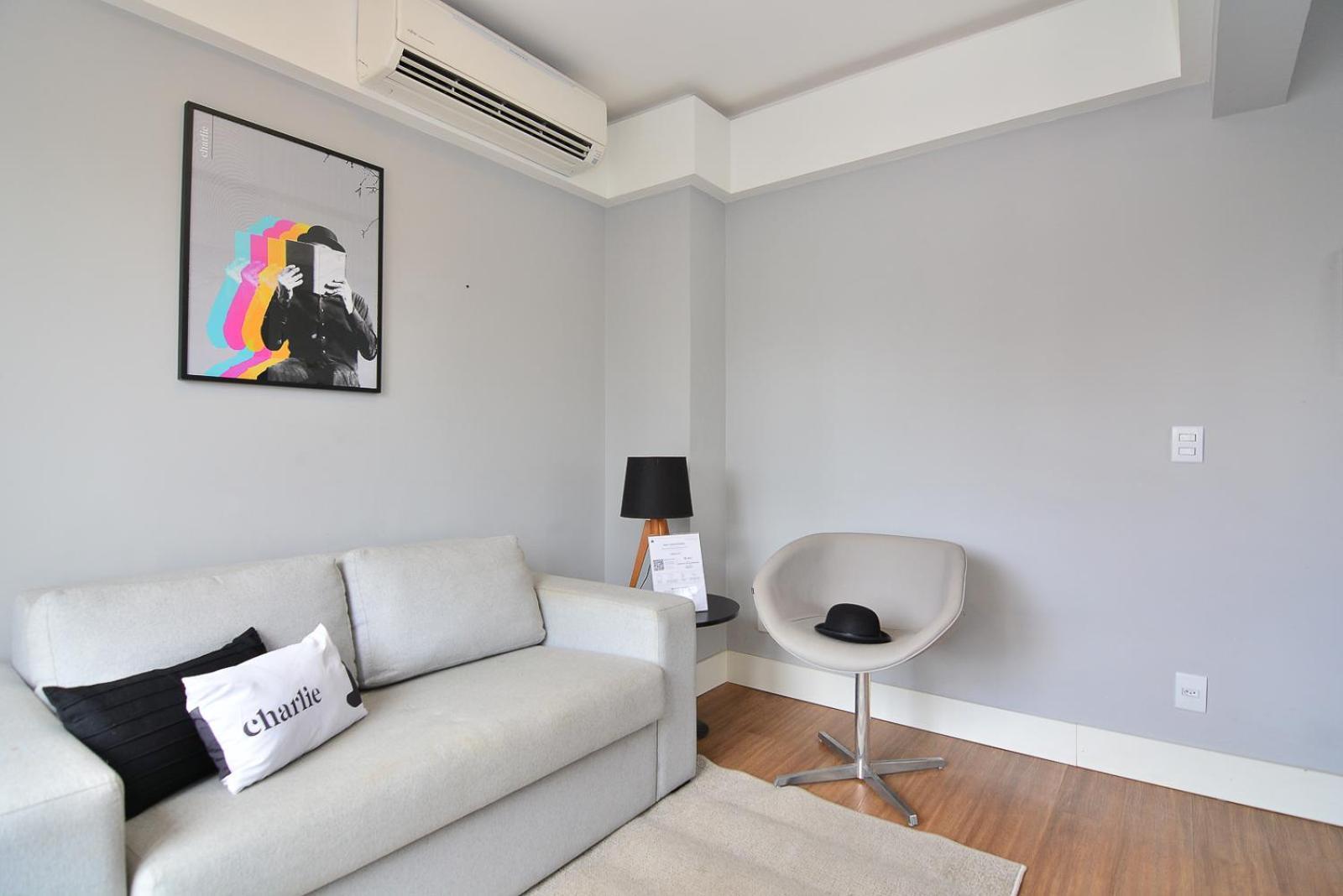 Charlie Faria Lima Apartamento *